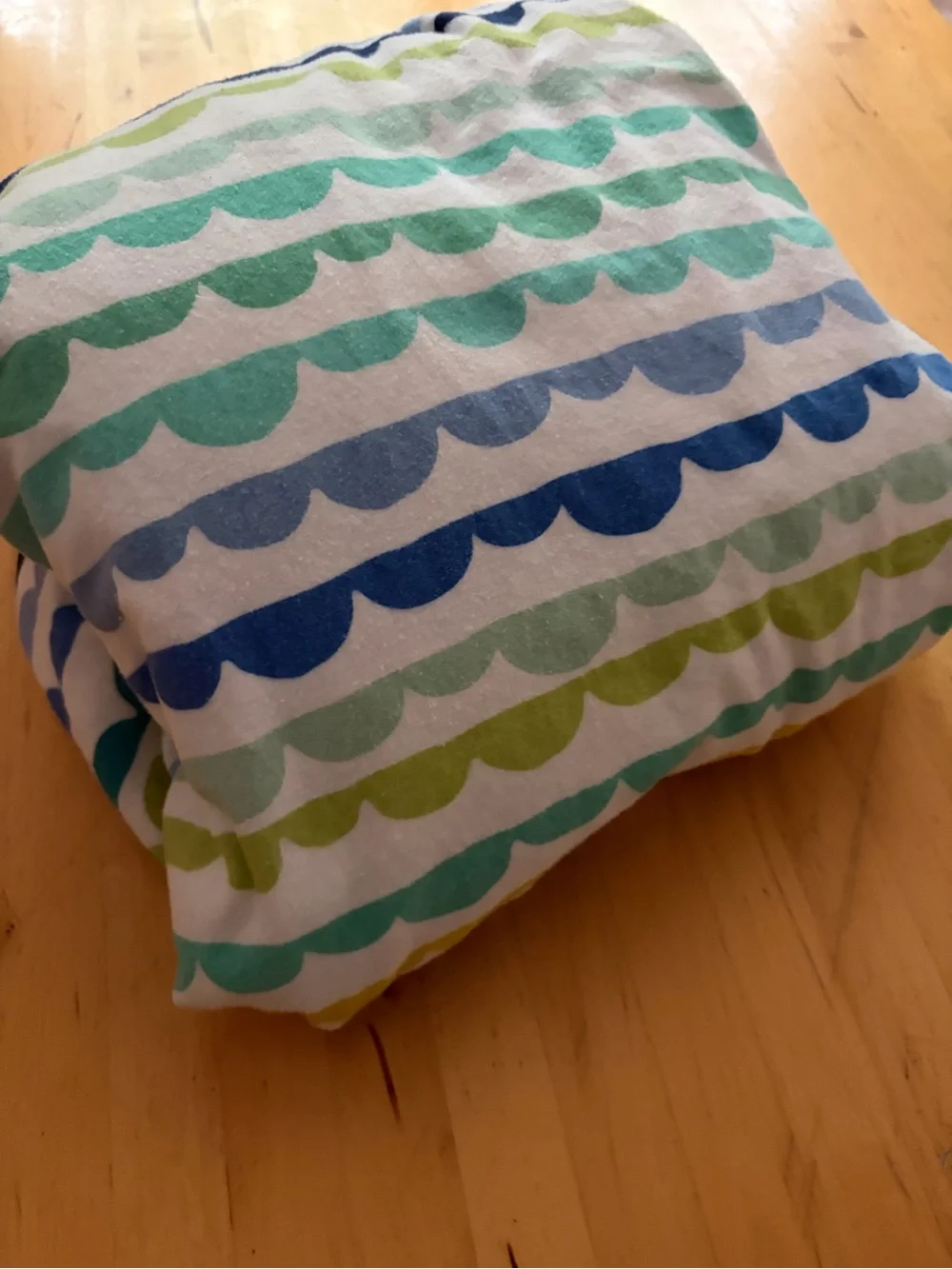 Striped Scallop Pattern twin duvet